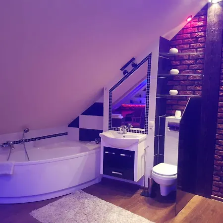 Rodzinny ,luksusowy Nad Jeziorem W Centrum Mragowa Apartment